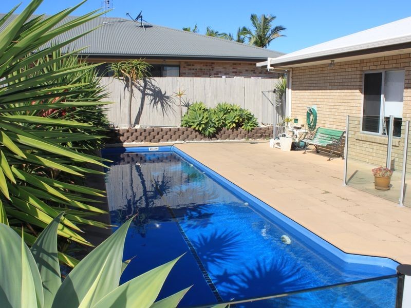 25 Taylor Drive, Pottsville NSW 2489