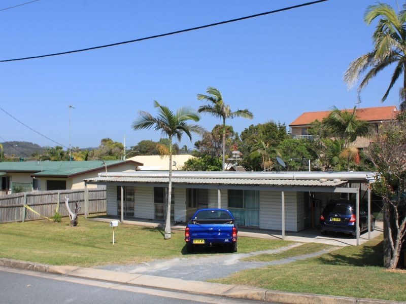 4 Towners Avenue, Cabarita Beach NSW 2488
