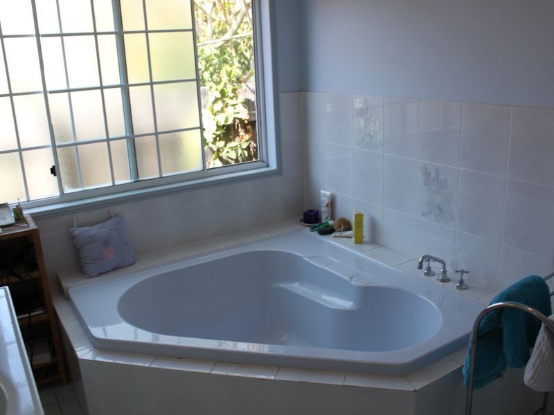 42 Overall Drive, Pottsville NSW 2489