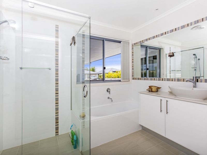 81 Lennox Circuit, Pottsville NSW 2489