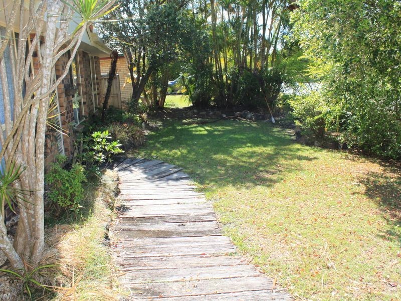 26 McKenzie Avenue, Pottsville NSW 2489