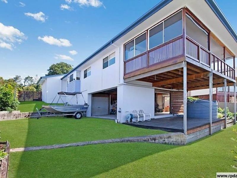 32 Lennox Circuit, Pottsville NSW 2489
