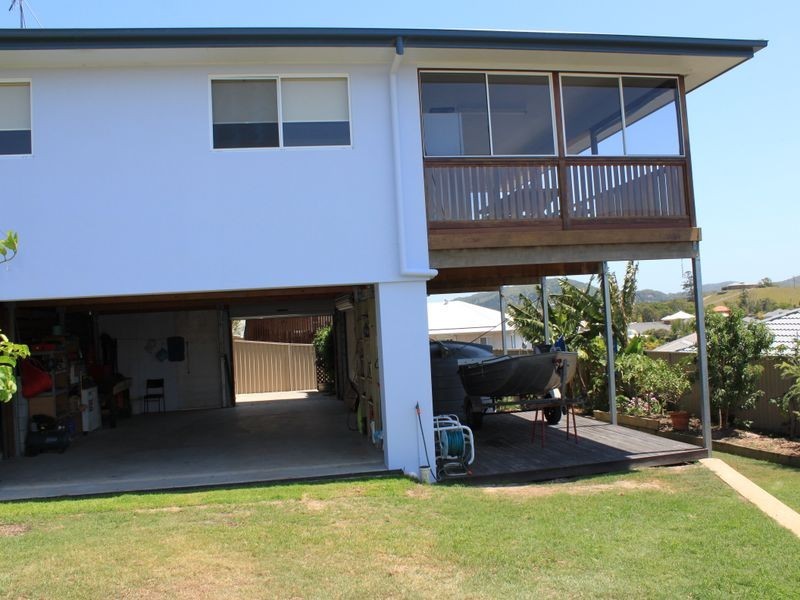 32 Lennox Circuit, Pottsville NSW 2489