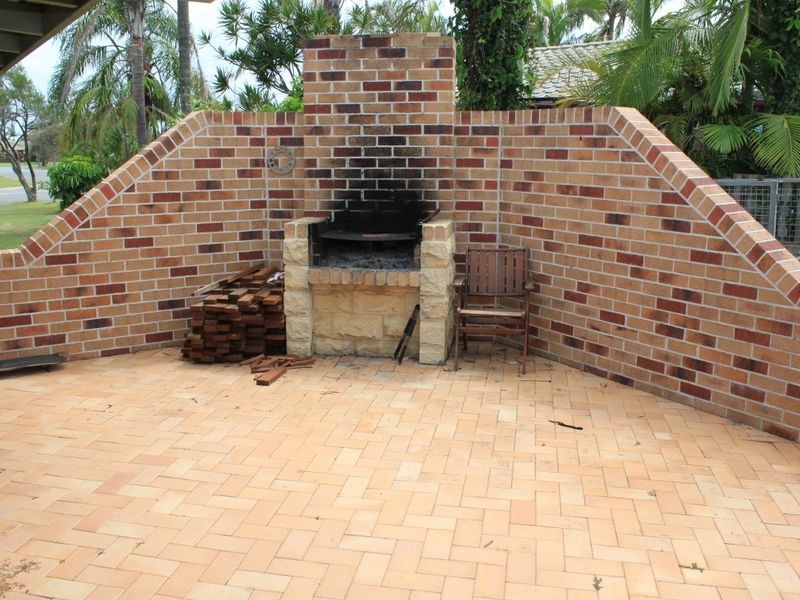 77 Andrew Avenue, Pottsville NSW 2489