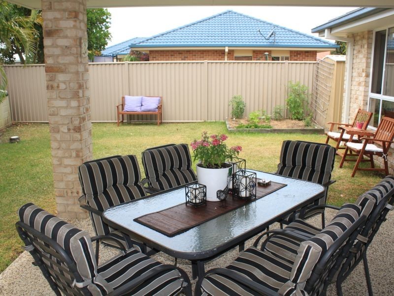 1/2 Iluka Court, Pottsville NSW 2489