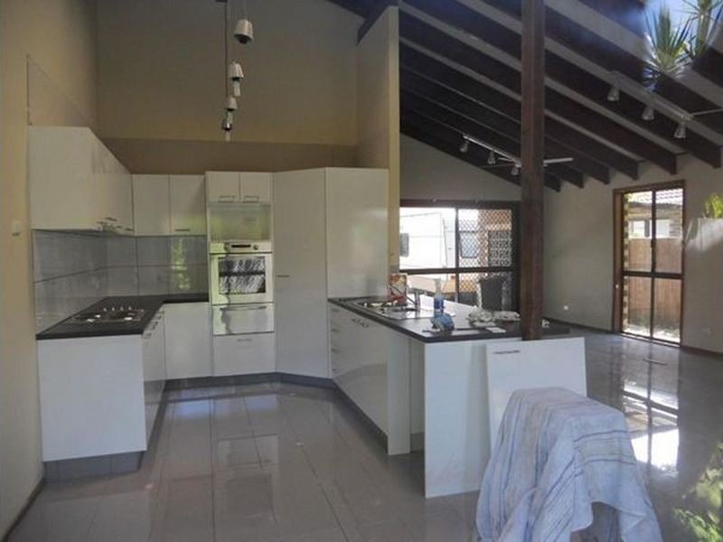 1 and 2 /4 Hastings Road, Cabarita Beach NSW 2488