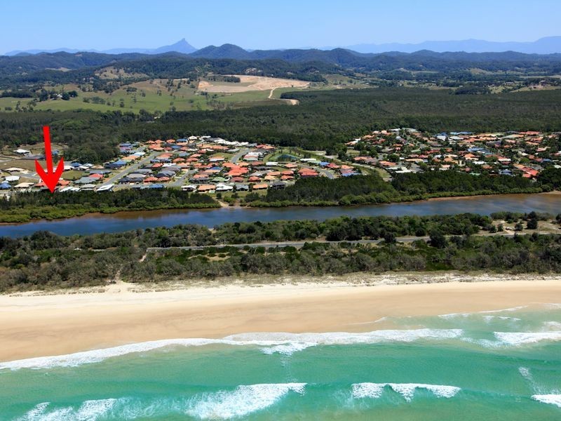 127 Overall Drive, Pottsville NSW 2489