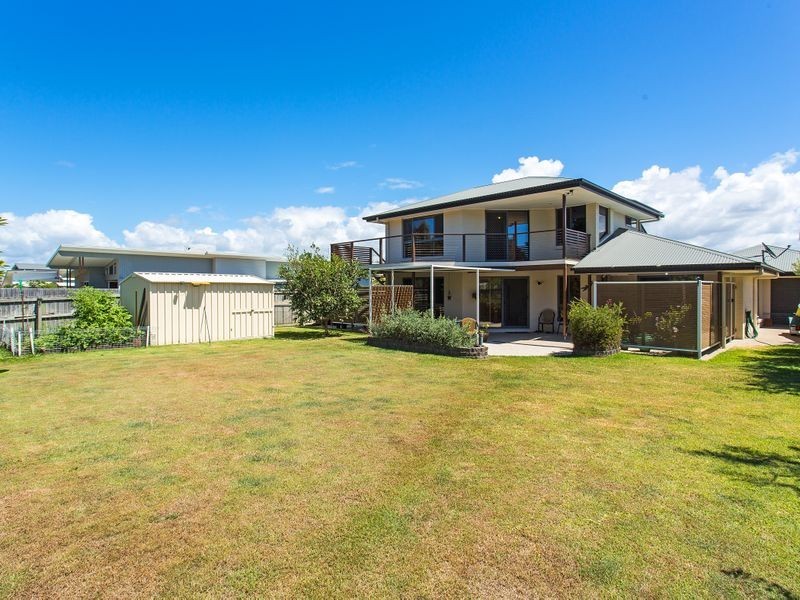 127 Overall Drive, Pottsville NSW 2489