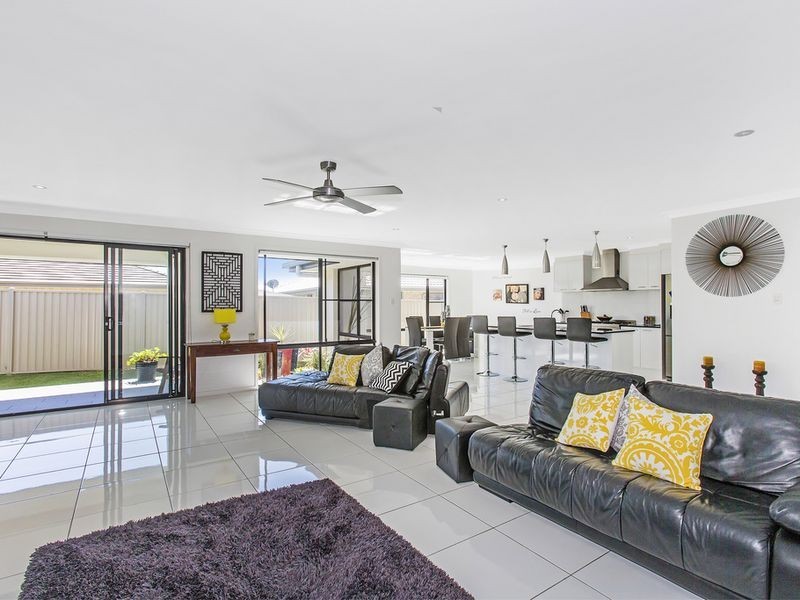 82 Lennox Circuit, Pottsville NSW 2489