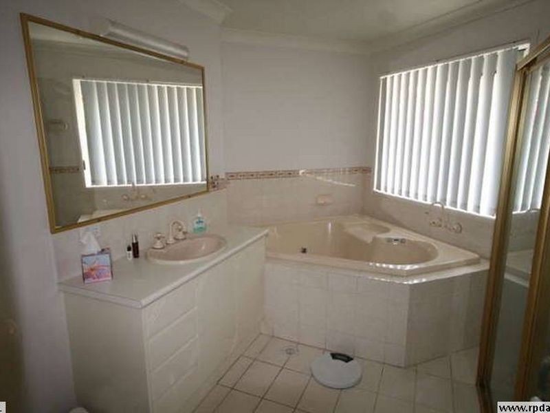 8 Edinburgh Court, Pottsville NSW 2489