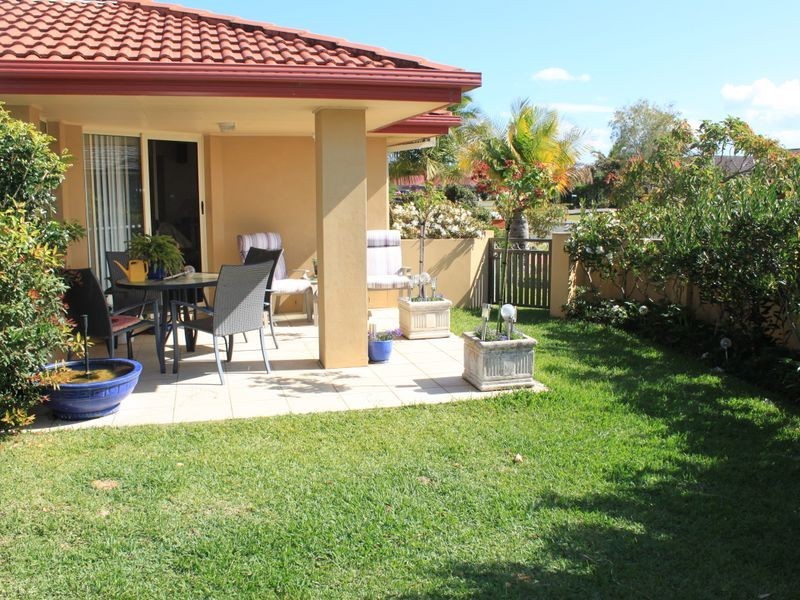 2/1 Benaud Place, Pottsville NSW 2489