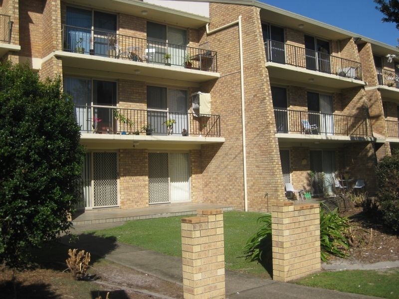 4 42-46 Coast Road, Pottsville Beach NSW 2489