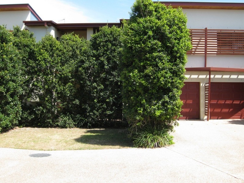 4  44-48 Elanora Avenue, Pottsville Beach NSW 2489