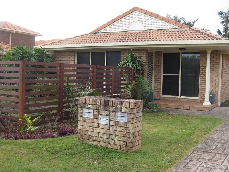 1/3 Hampton Court, Pottsville Beach NSW 2489