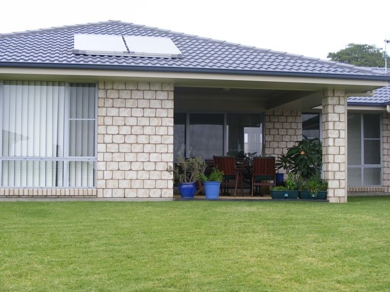 8 Narooma  Street, Hastings Point NSW 2489