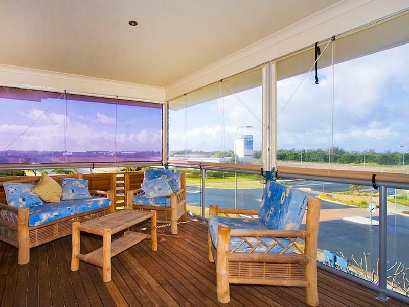 1/692 Casuarina Way, Casuarina NSW 2487