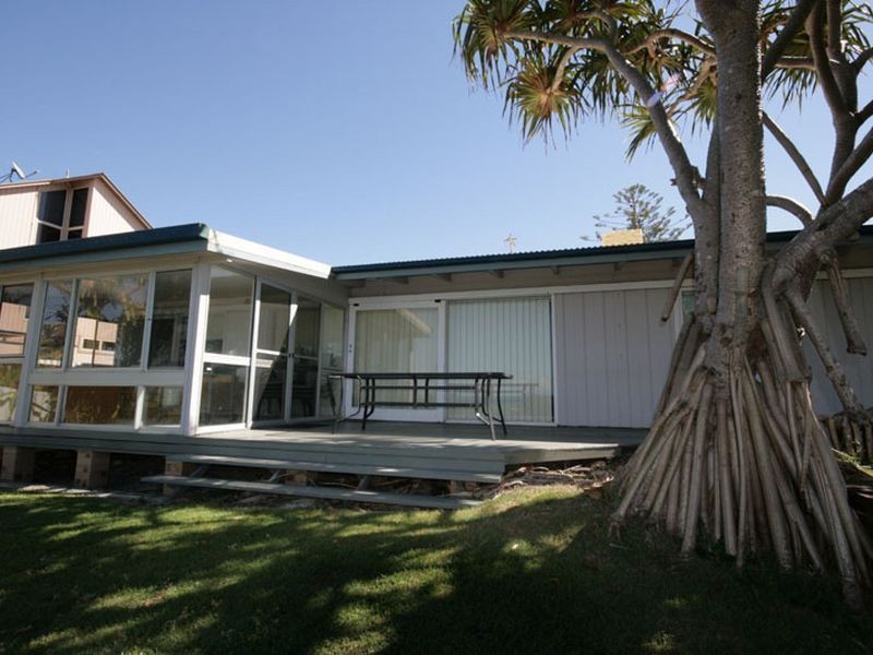 LANTERN HI Elanora Avenue, Pottsville NSW 2489