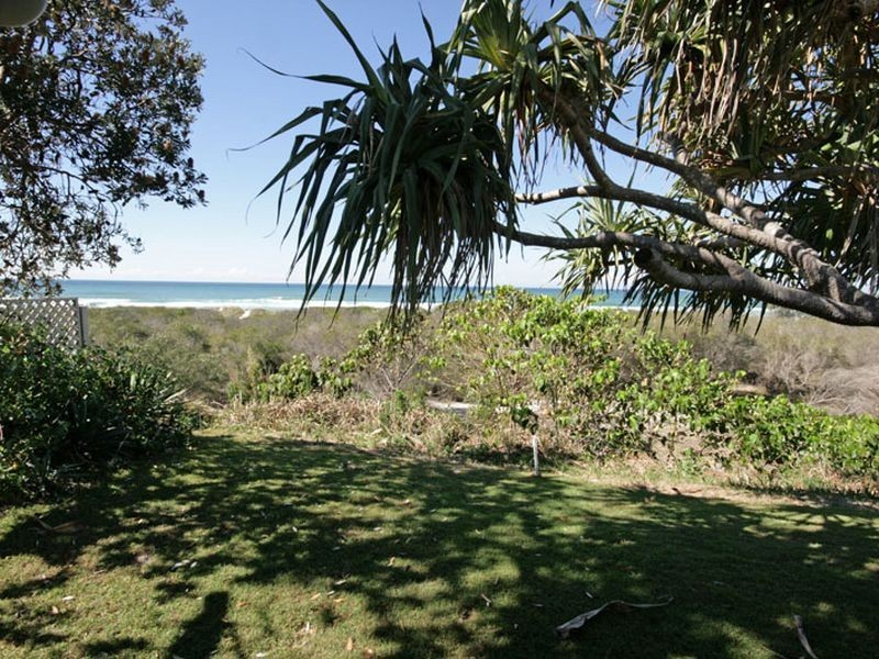 LANTERN HI Elanora Avenue, Pottsville NSW 2489