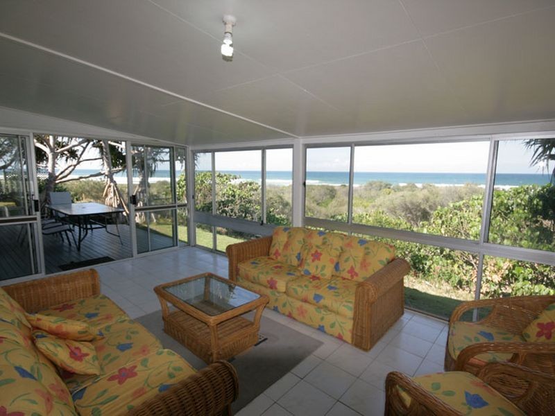 LANTERN HI Elanora Avenue, Pottsville NSW 2489