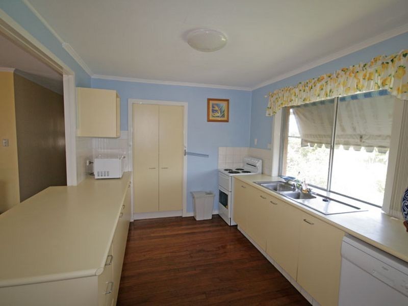POTTS POIN Elanora Avenue, Pottsville NSW 2489