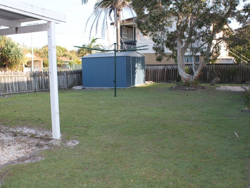 16 Elfran Avenue, Pottsville NSW 2489