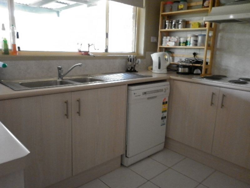 2/21 Victoria Ave,, Pottsville NSW 2489