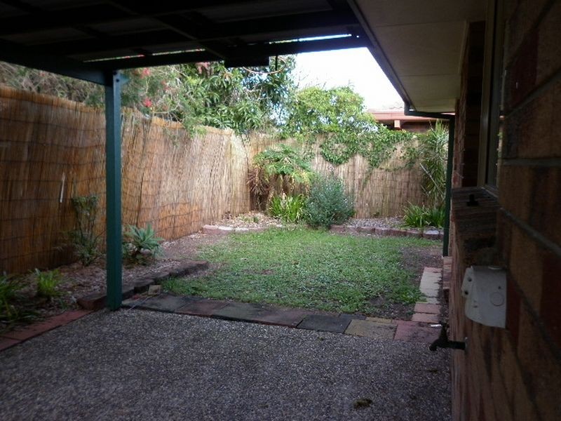 2/21 Victoria Ave,, Pottsville NSW 2489
