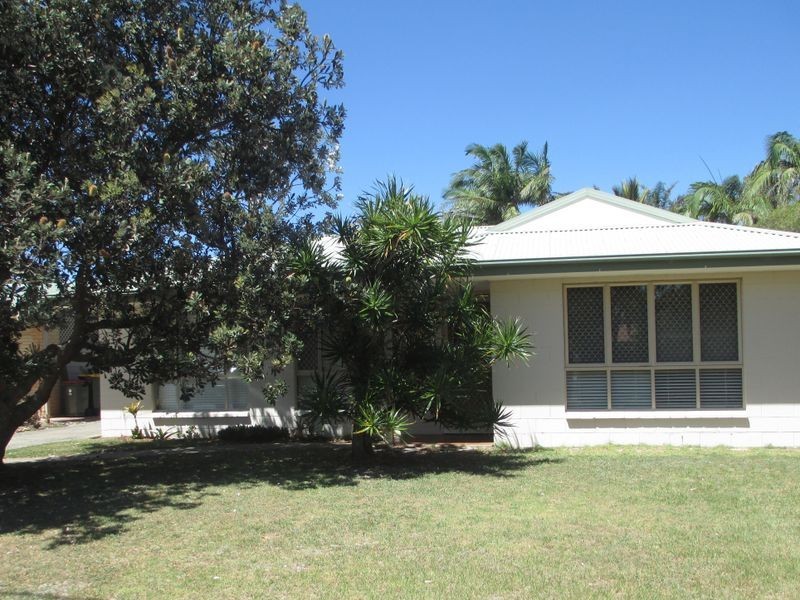 34 Surfside Crescent, Pottsville NSW 2489