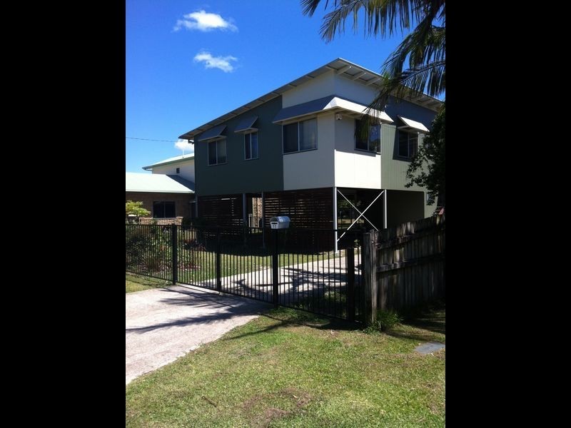 11 Elfran Avenue, Pottsville NSW 2489