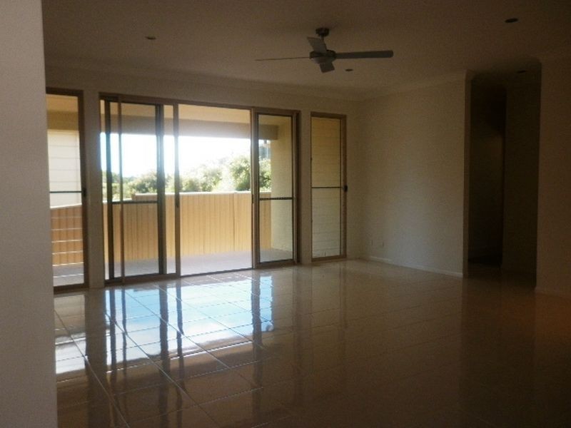 2/27 Newcastle Drive, Pottsville NSW 2489