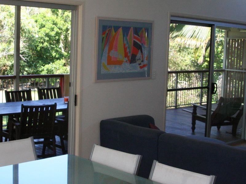 11 Elfran Ave, Pottsville Beach NSW 2489