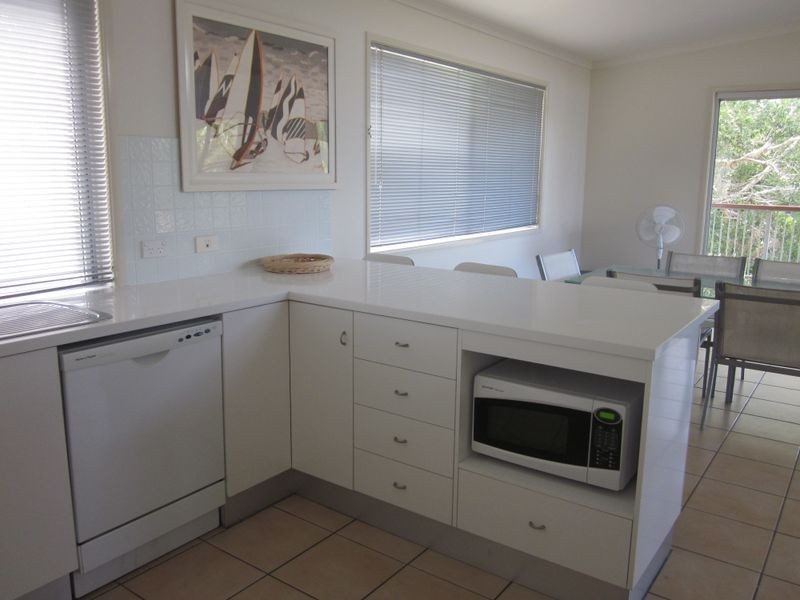 11 Elfran Ave, Pottsville Beach NSW 2489