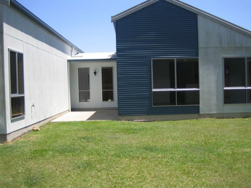 5 Butternut Place, Pottsville NSW 2489