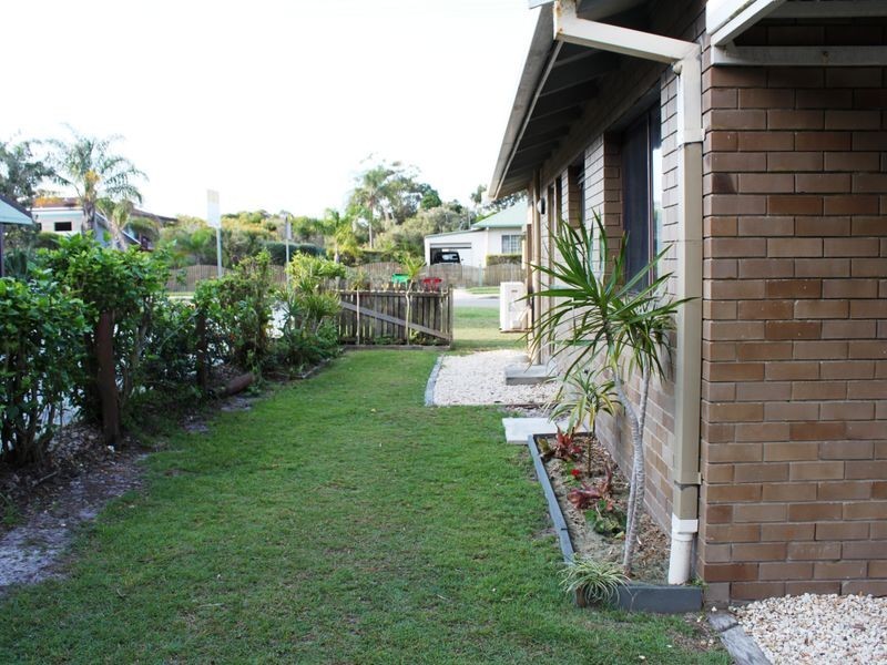 16 Elfran Avenue, Pottsville NSW 2489