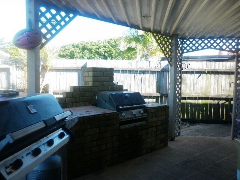 8 Balmoral Street, Pottsville NSW 2489