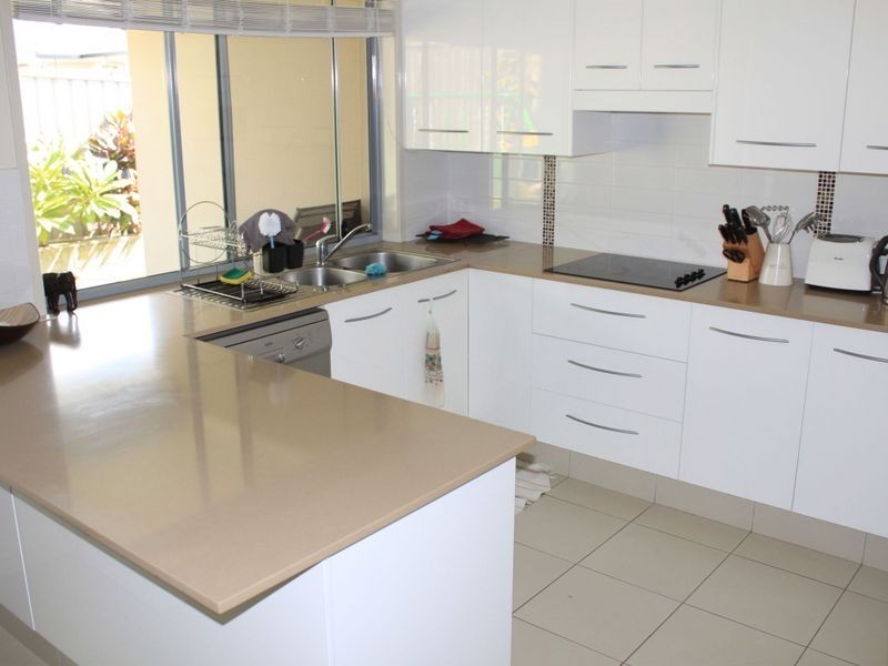 2/9 Narooma Street, Pottsville NSW 2489