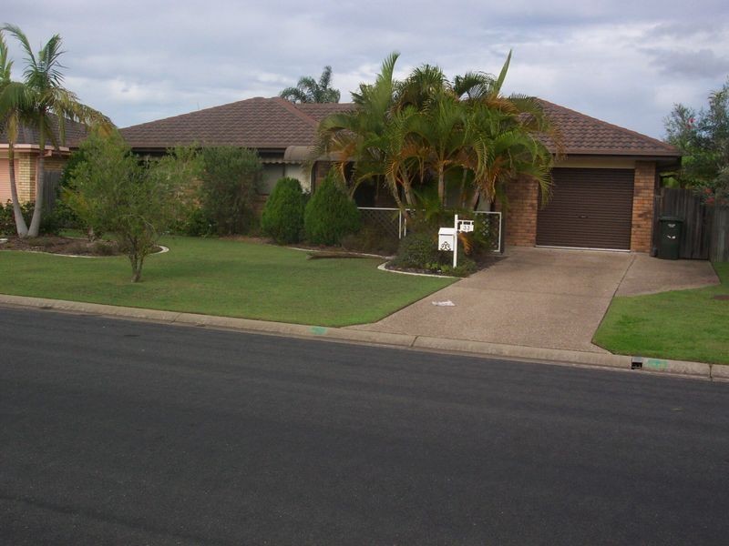 33 McKenzie Avenue, Pottsville NSW 2489