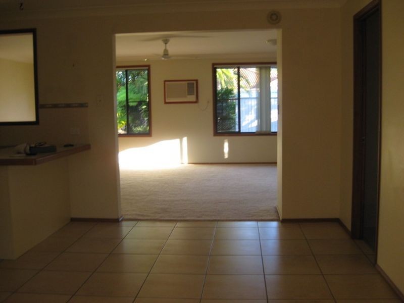 33 McKenzie Avenue, Pottsville NSW 2489