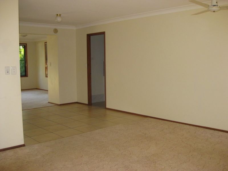 33 McKenzie Avenue, Pottsville NSW 2489