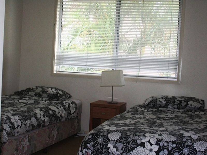 11 Elfran Avenue, Pottsville NSW 2489