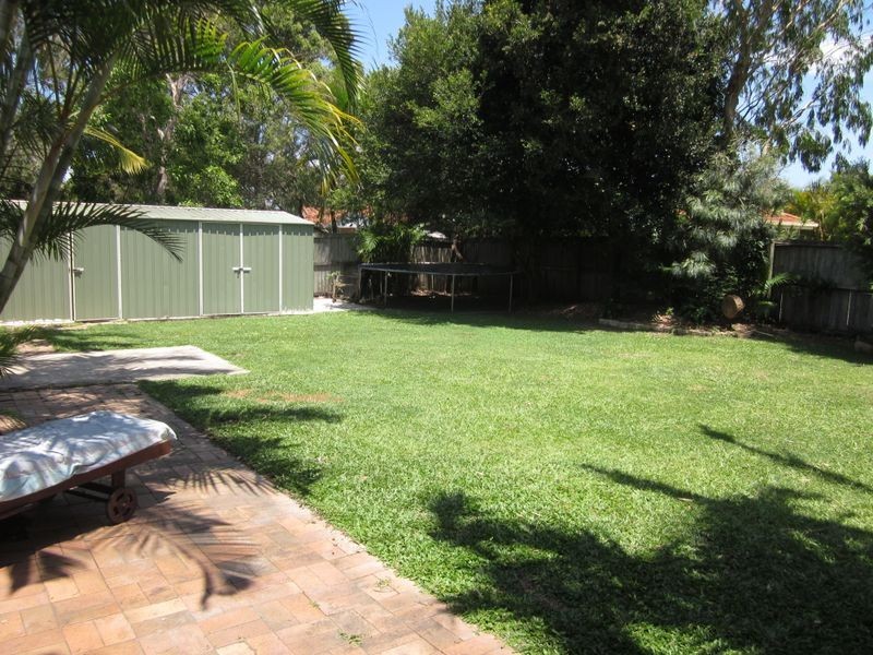 37 McKenzie Avenue, Pottsville NSW 2489