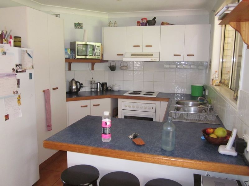 37 McKenzie Avenue, Pottsville NSW 2489