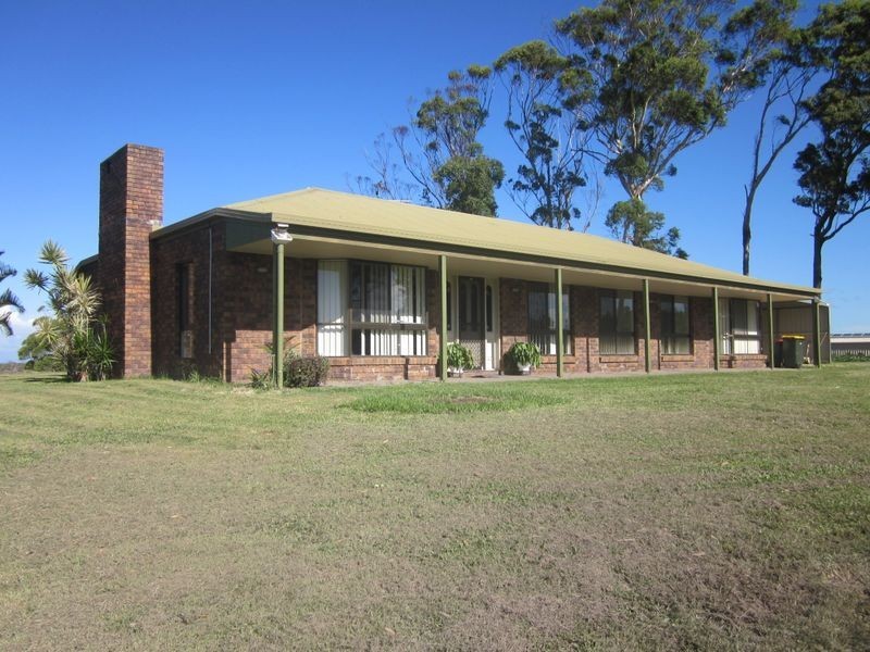 8 Hazelwood Drive, Pottsville NSW 2489