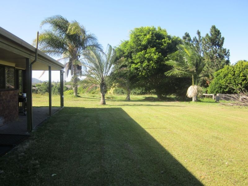 8 Hazelwood Drive, Pottsville NSW 2489