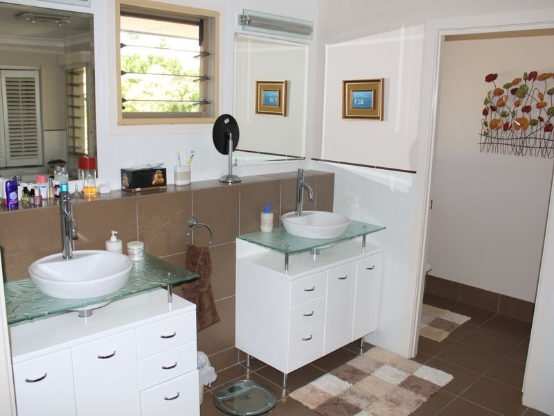 32 Mylestom Circle, Pottsville NSW 2489