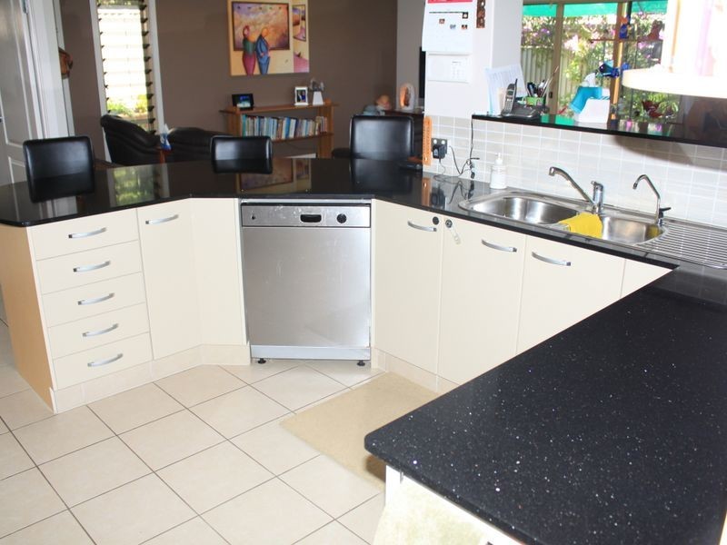 32 Mylestom Circle, Pottsville NSW 2489