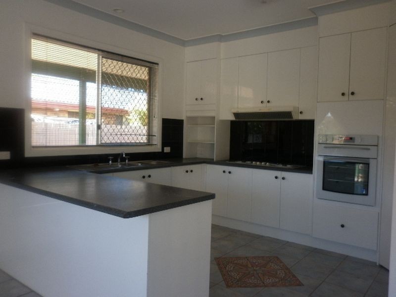 9 Andrew Avenue, Pottsville NSW 2489