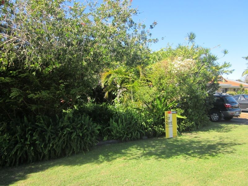 16 Andrew Avenue, Pottsville NSW 2489