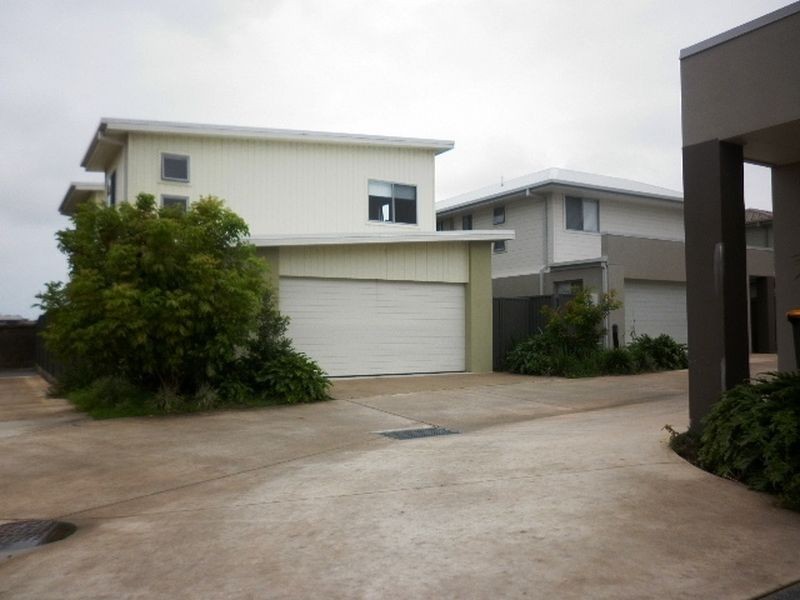 4/3-15 Lennox Circuit, Pottsville NSW 2489