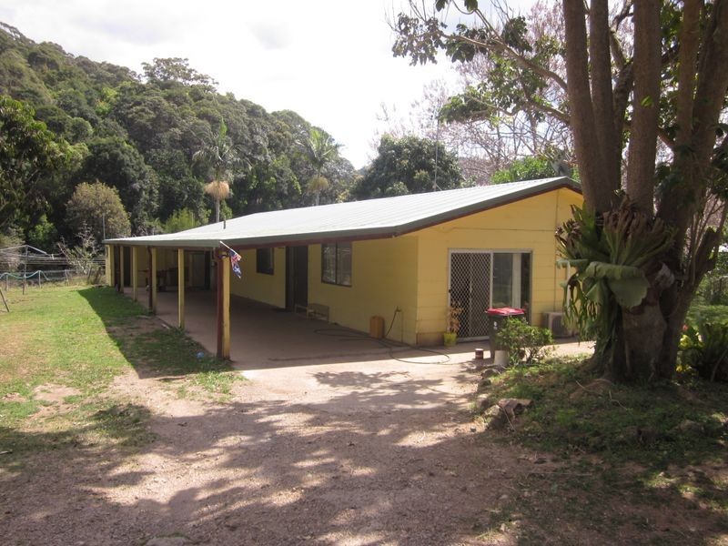 5 Yalambee Avenue, Pottsville NSW 2489